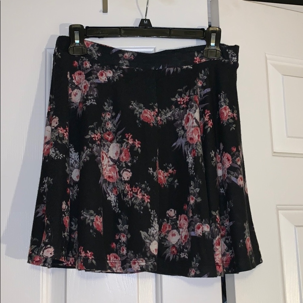 Rue 21 floral skater skirt
